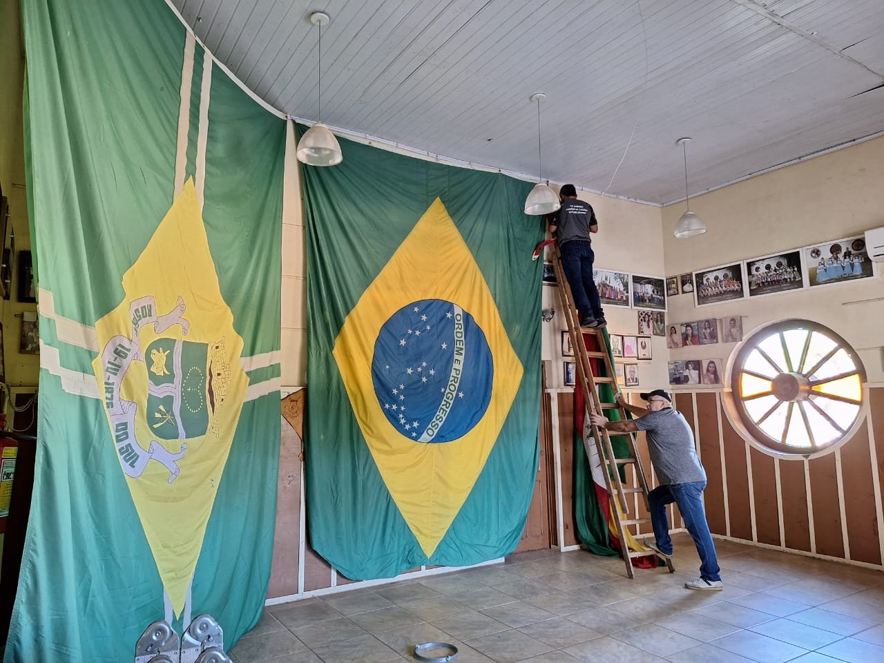 Montagem do Painel de Bandeiras